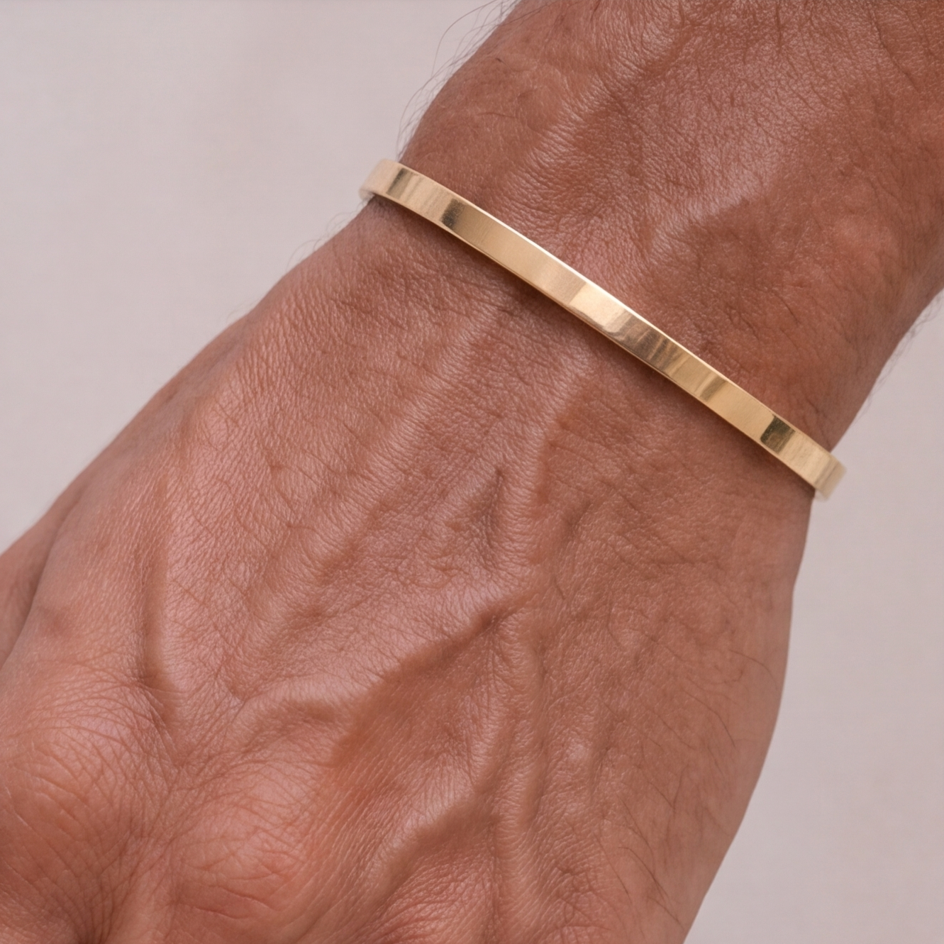 Rounded Cuff